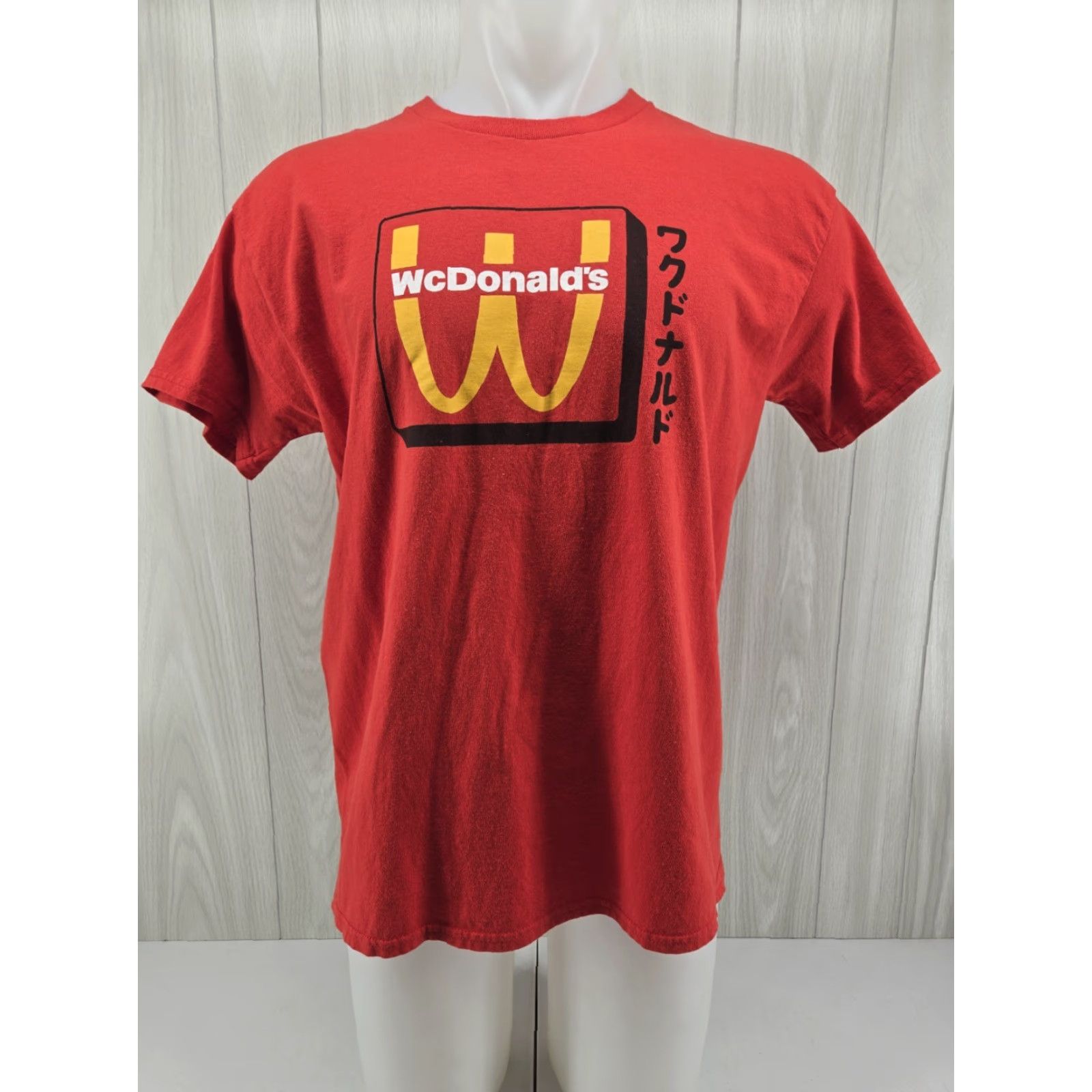Gildan VINTAGE WCDonalds Shirt Mens LARGE Red Anime Crew Member Japanese Graphic Tee Size US L / EU 52-54 / 3 - 2 Thumbnail