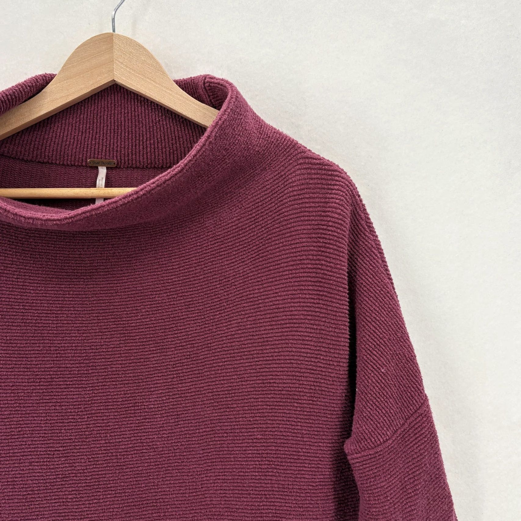 Free People Free People Sweater Womens XS Purple Cowl Neck Ribbed Knit Pullover Relaxed Size XS / US 0-2 / IT 36-38 - 2 Thumbnail