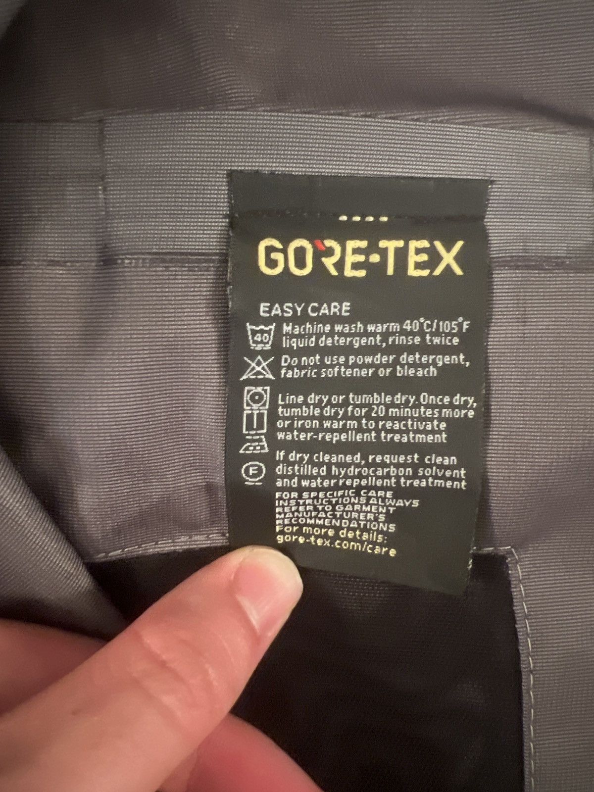 Futura × Goretex Poncho Gore-tex and Futura2000 Size US L / EU 52-54 / 3 - 4 Thumbnail