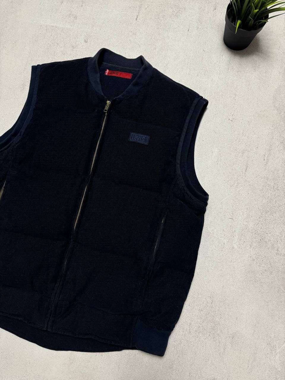 Levi's × Vintage Vintage Levis Vest Down Jacket Red Tab Velvet Baggy Mens 90s Size US M / EU 48-50 / 2 - 3 Thumbnail