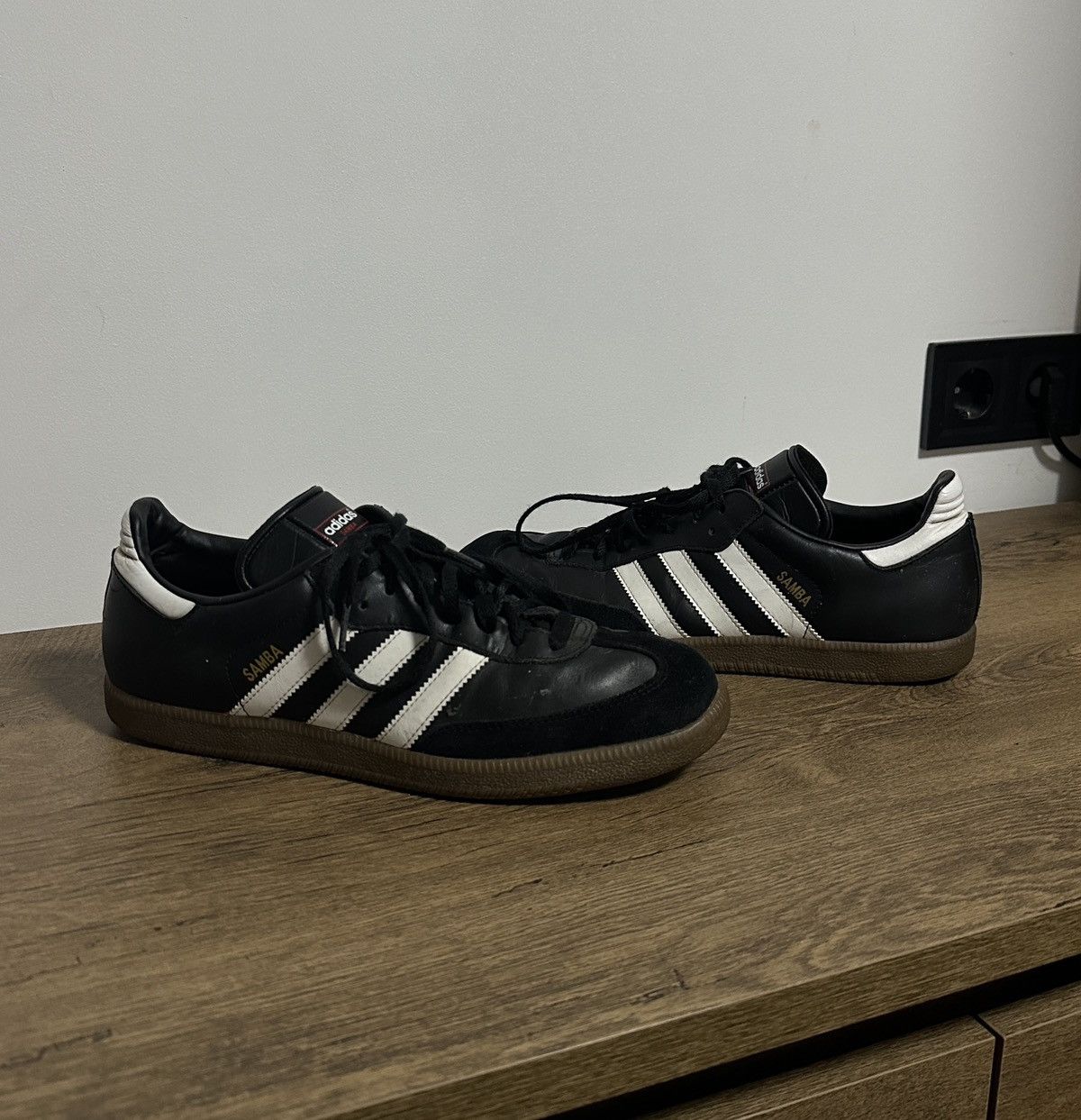 Adidas OG 2013 Adidas Samba Black Leather Shoes Men’s 44 Size Size US 10 / EU 43 - 1 Thumbnail