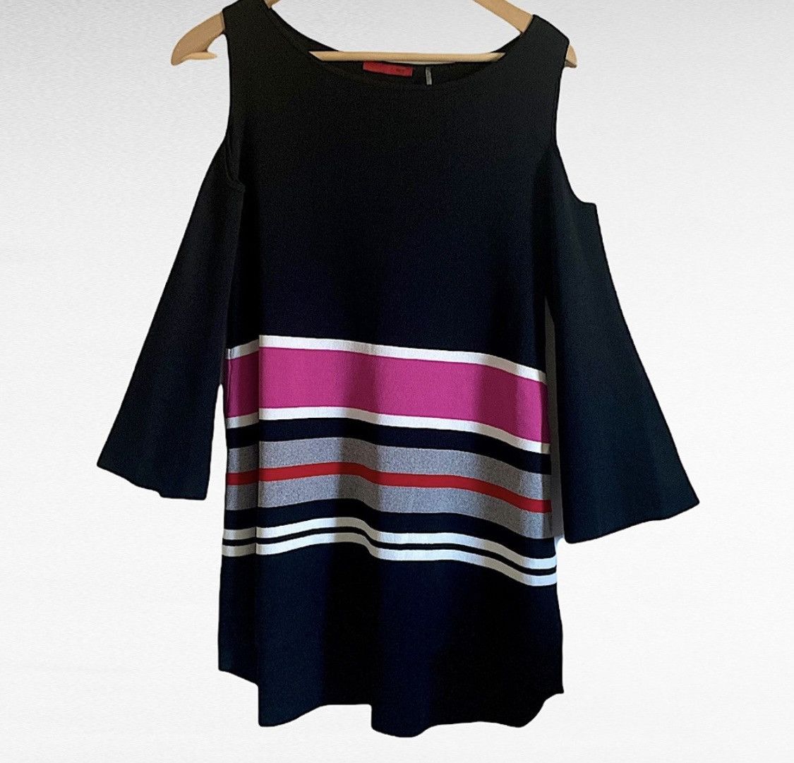 Other LONG BELL SLEEVE COLD SHOULDER MINI DRESS Size M / US 6-8 / IT 42-44 - 3 Thumbnail