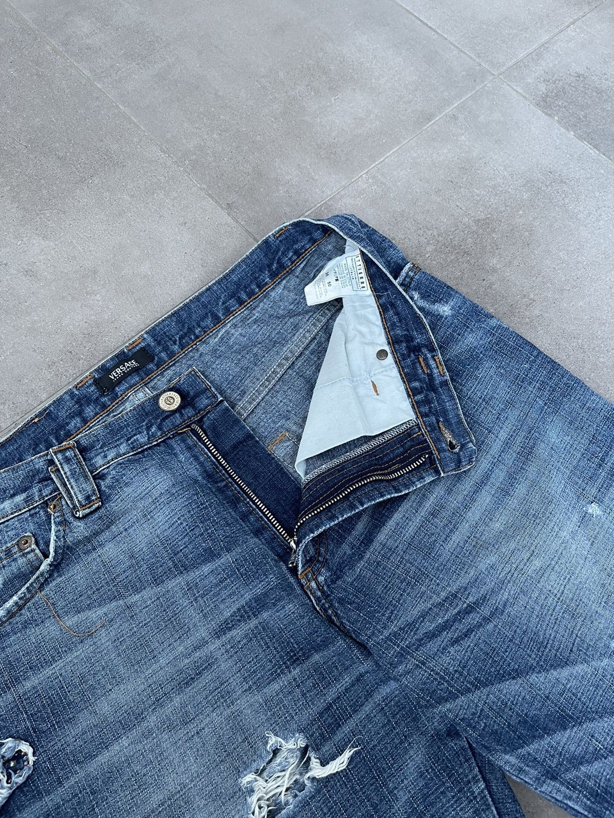 Versace Versace Jeans Couture Distressed Light Indigo Denim Pants Size US 32 / EU 48 - 18 Thumbnail