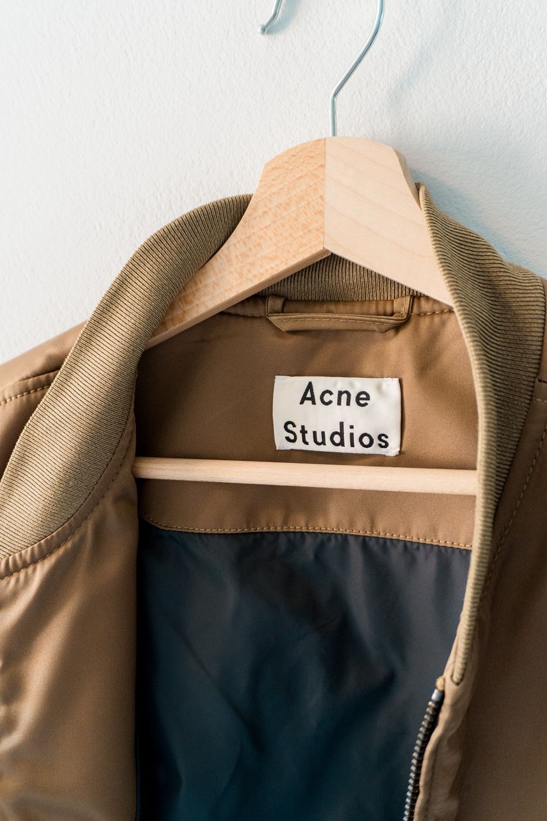 Acne Studios Acne Studios Gold bomber Size US S / EU 44-46 / 1 - 6 Thumbnail
