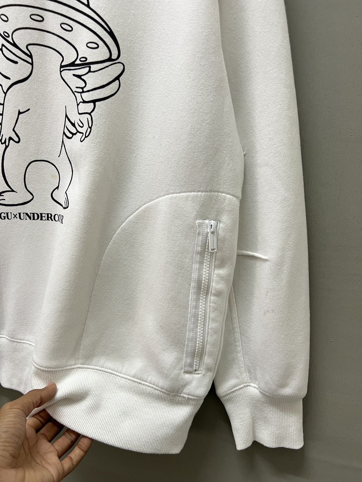 GU × Undercover Undercover Gu Ufo Hoodies Size US M / EU 48-50 / 2 - 3 Thumbnail