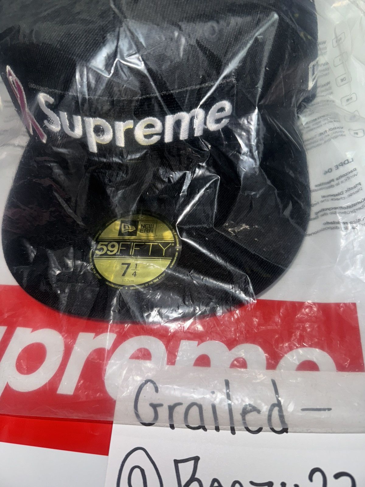 Supreme Supreme 7 1/4 Breast Cancer Awareness Box Logo New Era Size ONE SIZE - 2 Thumbnail