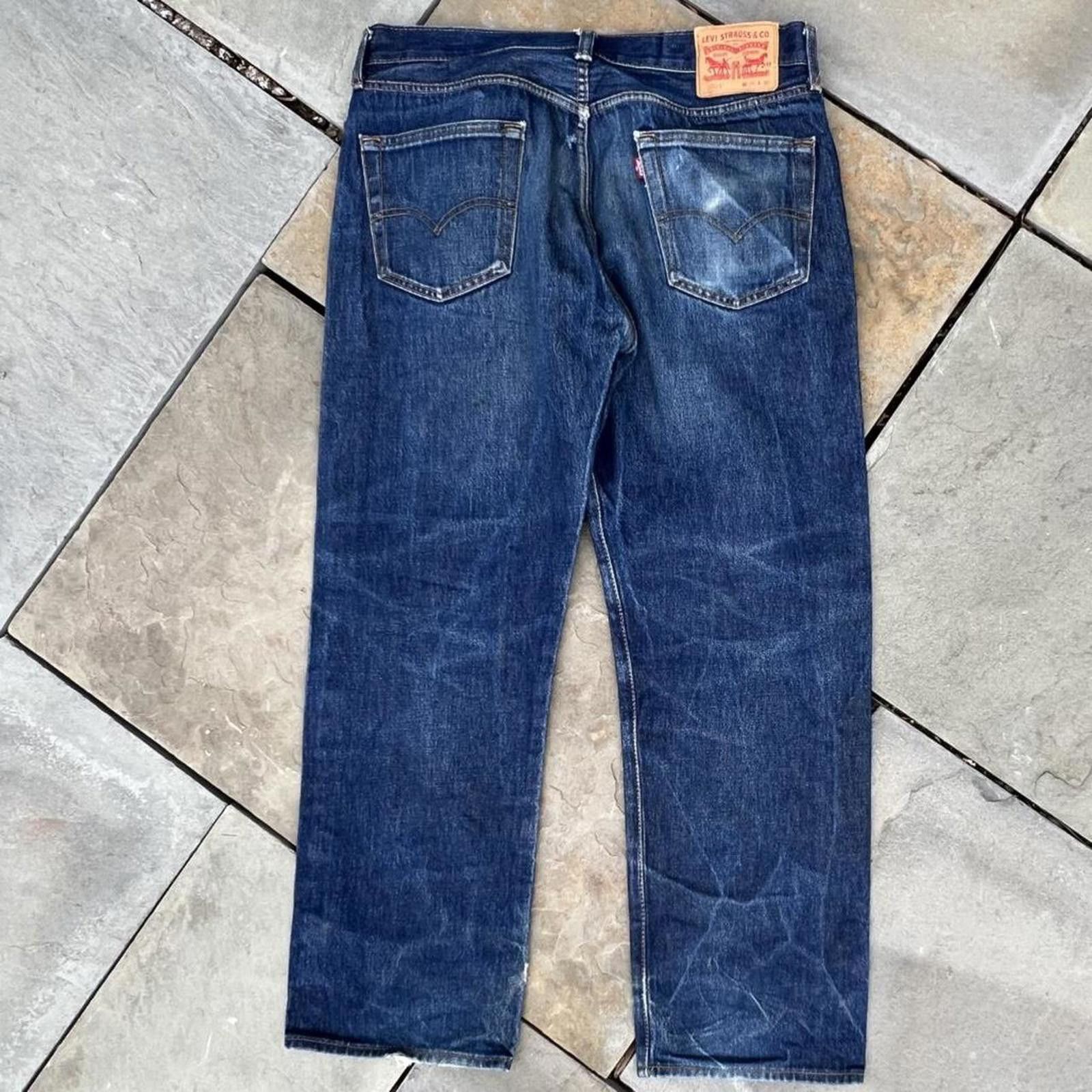 Levi's Naturally Distressed Dark Indigo Wash Levi’s Denim 501 Jeans Size US 36 / EU 52 - 4 Thumbnail