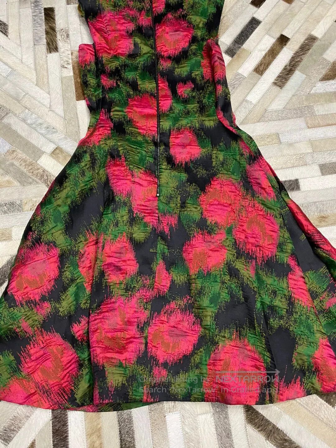 Lanvin Red Green Floral Sleeveless Cocktail Dress. Size US M / EU 48-50 / 2 - 7 Thumbnail