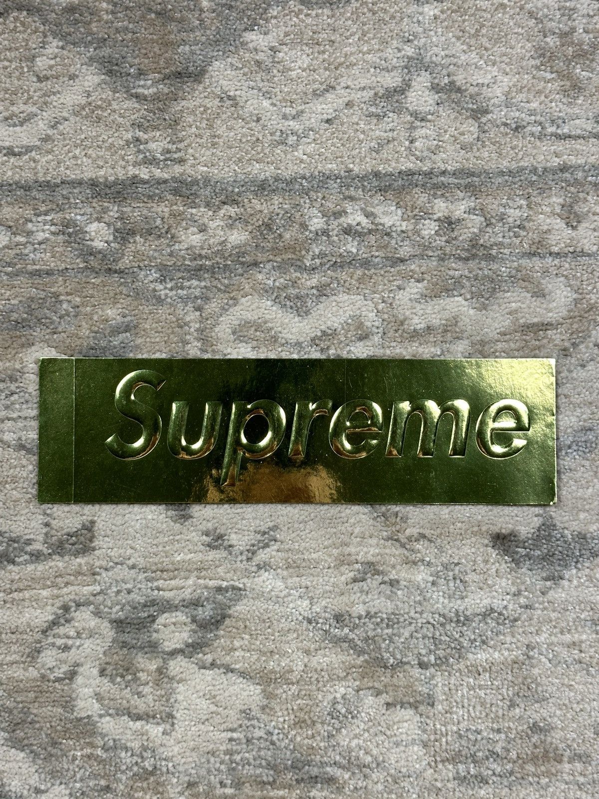 Supreme Supreme Gold Embossed Box Logo Sticker Size ONE SIZE - 1 Thumbnail