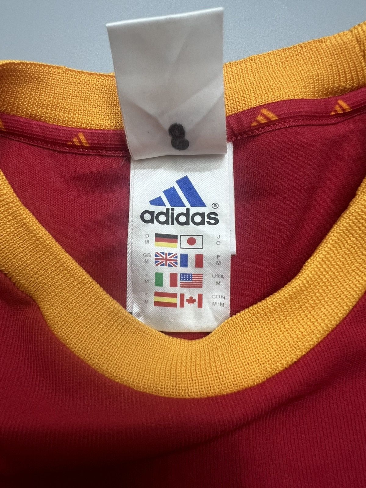 Adidas Vintage Spain Home Jersey 2002-2004 Size US M / EU 48-50 / 2 - 8 Thumbnail
