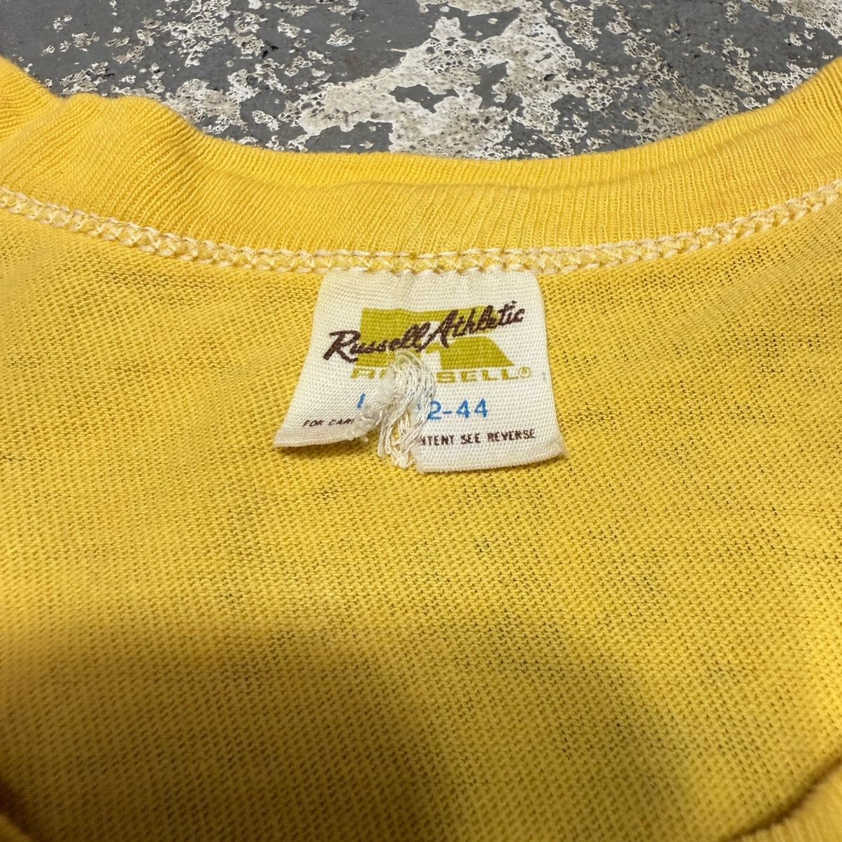 Russell Athletic True Vintage Navy Relief 5K/10K Yellow 70s Russell Marine Size US L / EU 52-54 / 3 - 4 Thumbnail