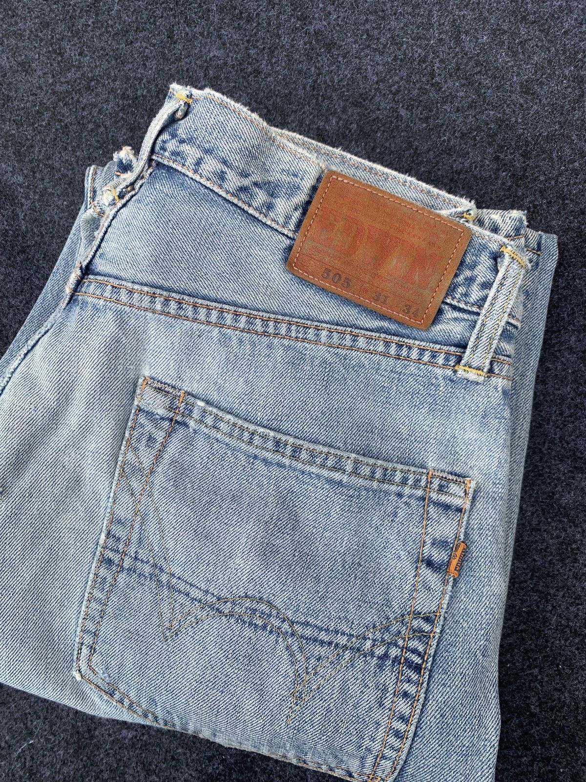 Edwin Distressed Edwin 505 selvedge light blue wash. Size US 31 - 11 Thumbnail