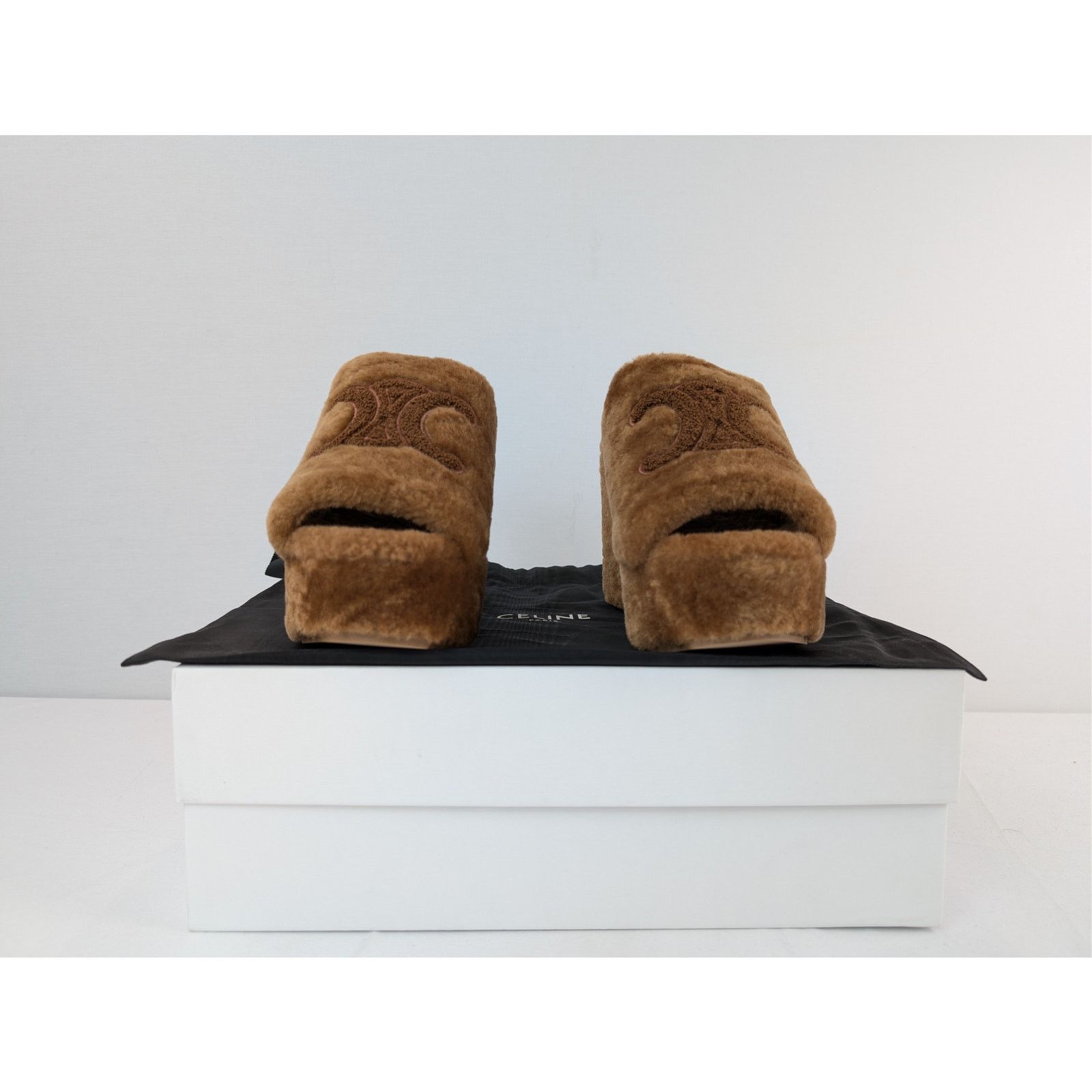 Celine o1rshd1 Elena Mule in Shearling Sandal slipper in Brown Size US 9 / IT 39 - 17 Thumbnail