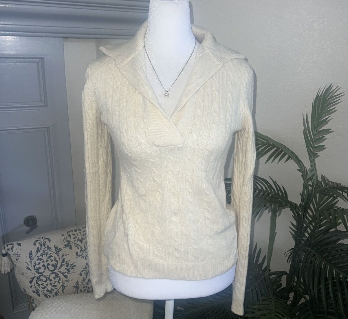 Lauren Ralph Lauren Lauren Ralph Lauren 100% Cashmere Cable Knit Sweater XS Size XS / US 0-2 / IT 36-38 - 1 Thumbnail