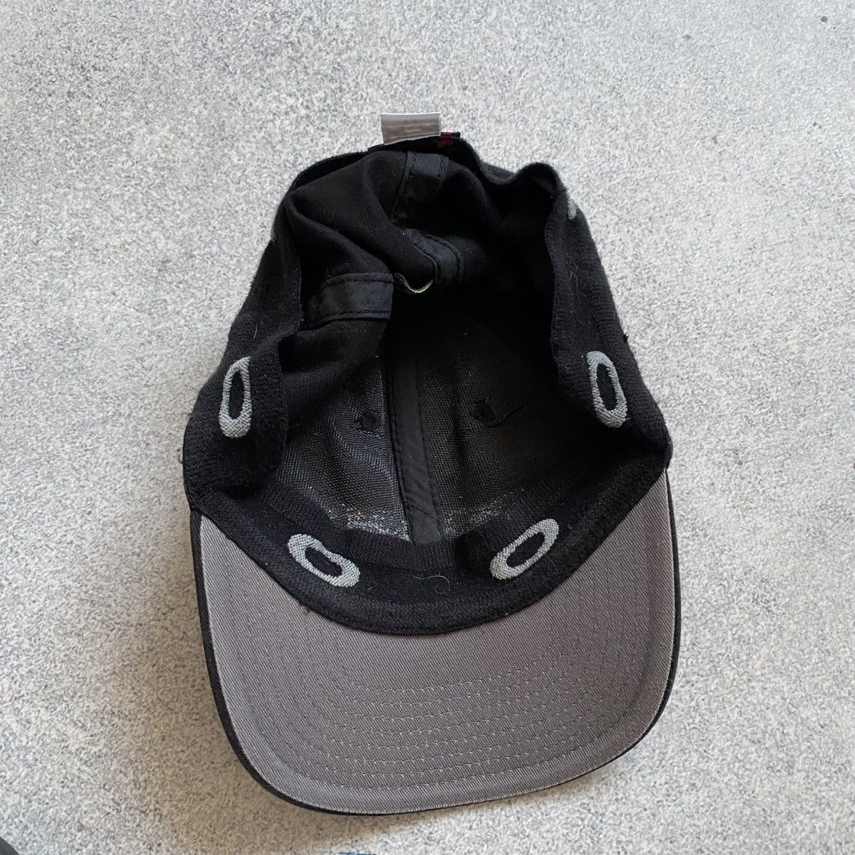 Oakley Vintage Oakley Cap Black Embroidered Logo Y2K Streetwear Size ONE SIZE - 8 Thumbnail