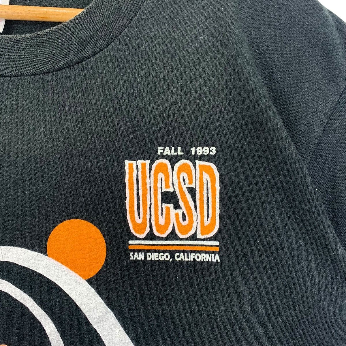 Vintage Vintage UNIVERSITY OF CALIFORNIA san diego tee Size US L / EU 52-54 / 3 - 9 Thumbnail