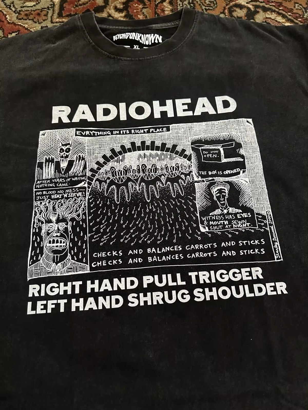 Japanese Brand × Vintage "RADIOHEAD" Graphic Printed Cotton Tshirt Size US M / EU 48-50 / 2 - 7 Thumbnail