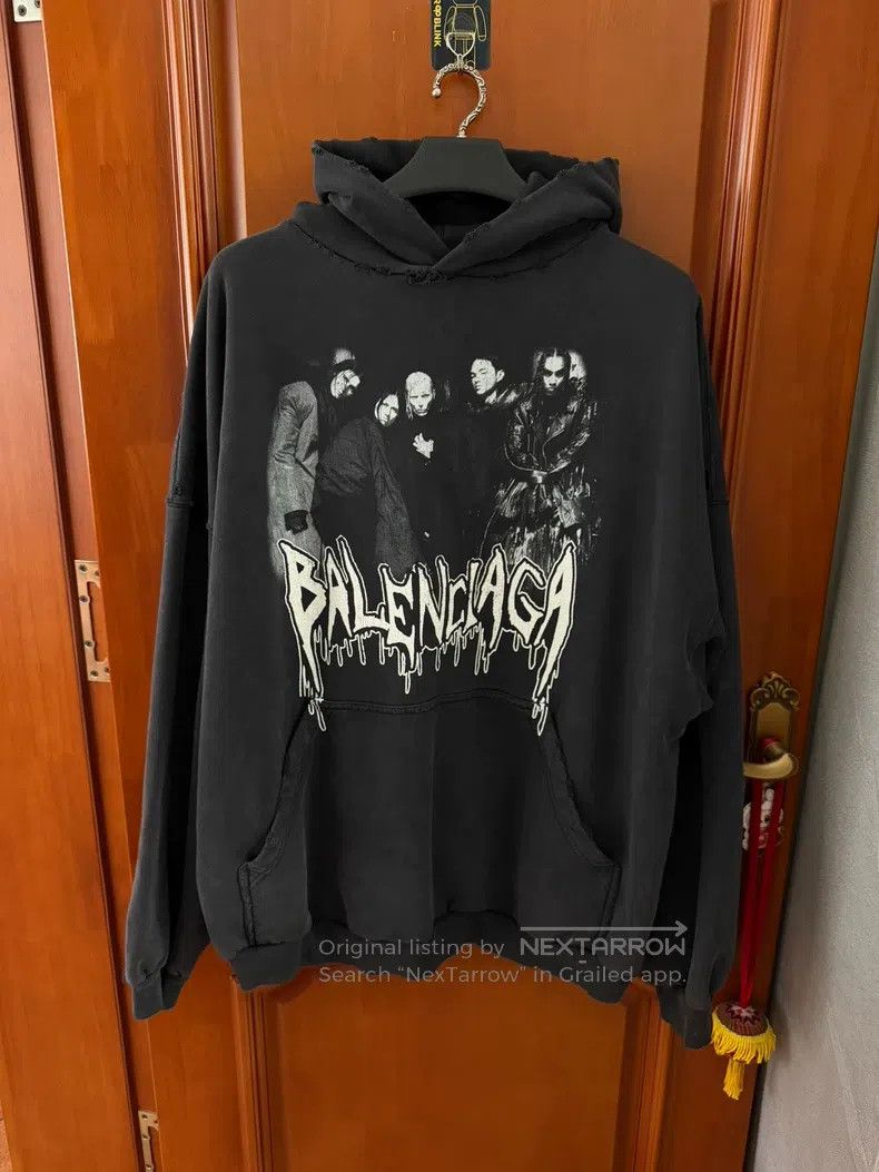 Balenciaga Balenciaga Black Band Portrait Hooded Sweatshirt Size US S / EU 44-46 / 1 - 1 Thumbnail