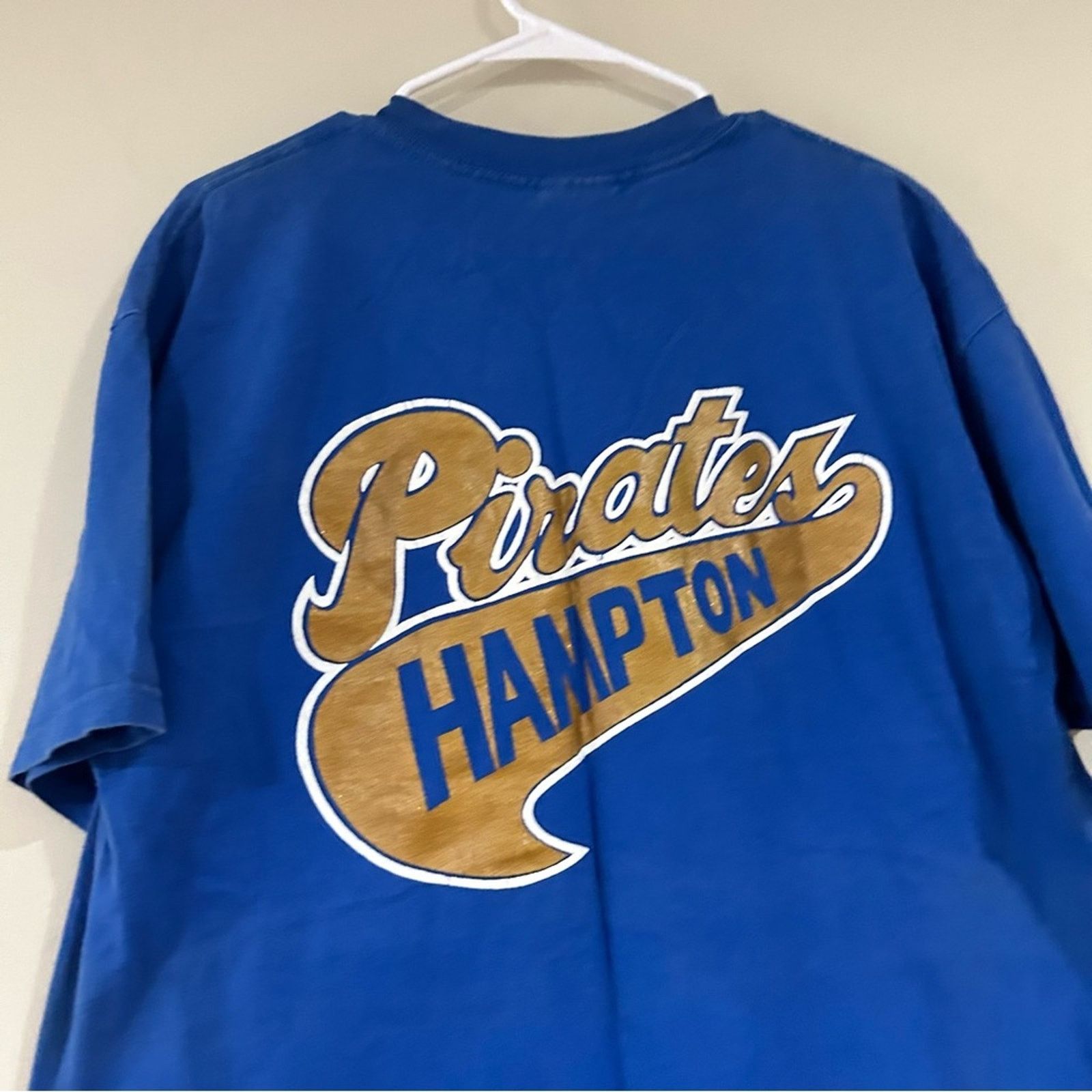 Gildan Vintage Hampton Institute Pirates Shirt Size US XL / EU 56 / 4 - 4 Thumbnail