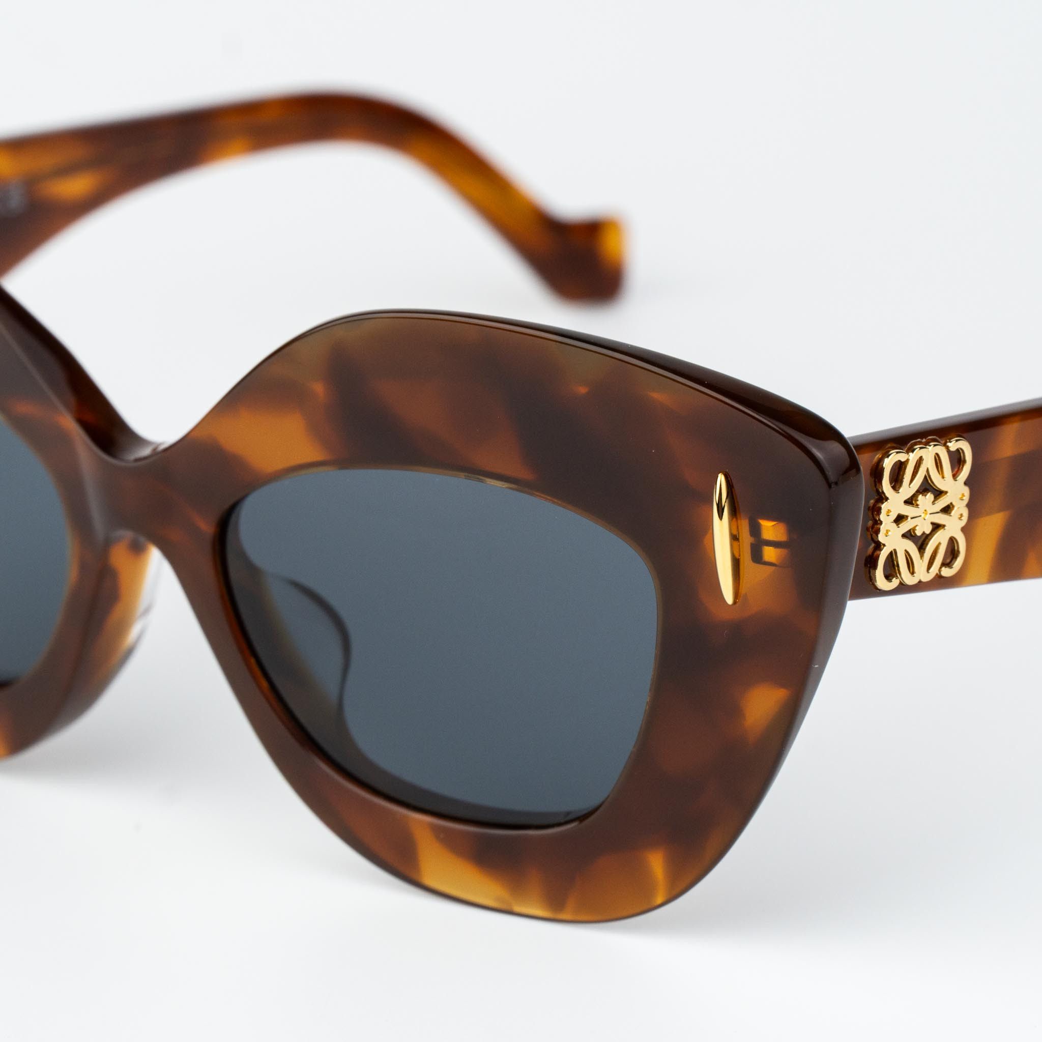 Loewe Loewe Women Sunglasses LW40127F ANAGRAM 53V NEW AUTHENTIC Size ONE SIZE - 5 Thumbnail