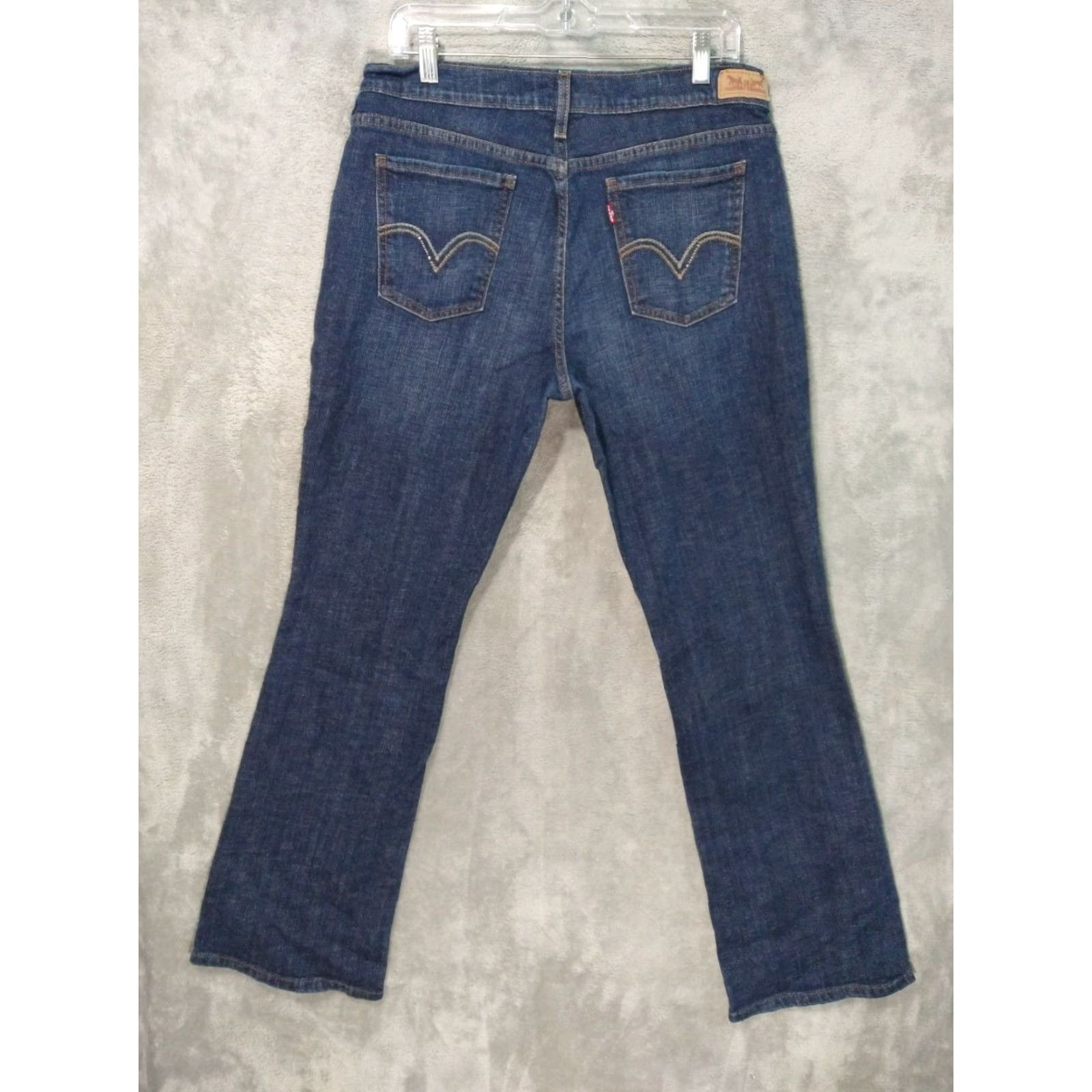 Levi's Levi's 515 Jeans Women 12 Blue Denim Bootcut Dark Wash Mid Rise | Levi's | Jeans | Women | 12 | Blue | 31 Inseam | 5-Pocket | Regular Fit Size 34" / US 12 / IT 48 - 2 Thumbnail