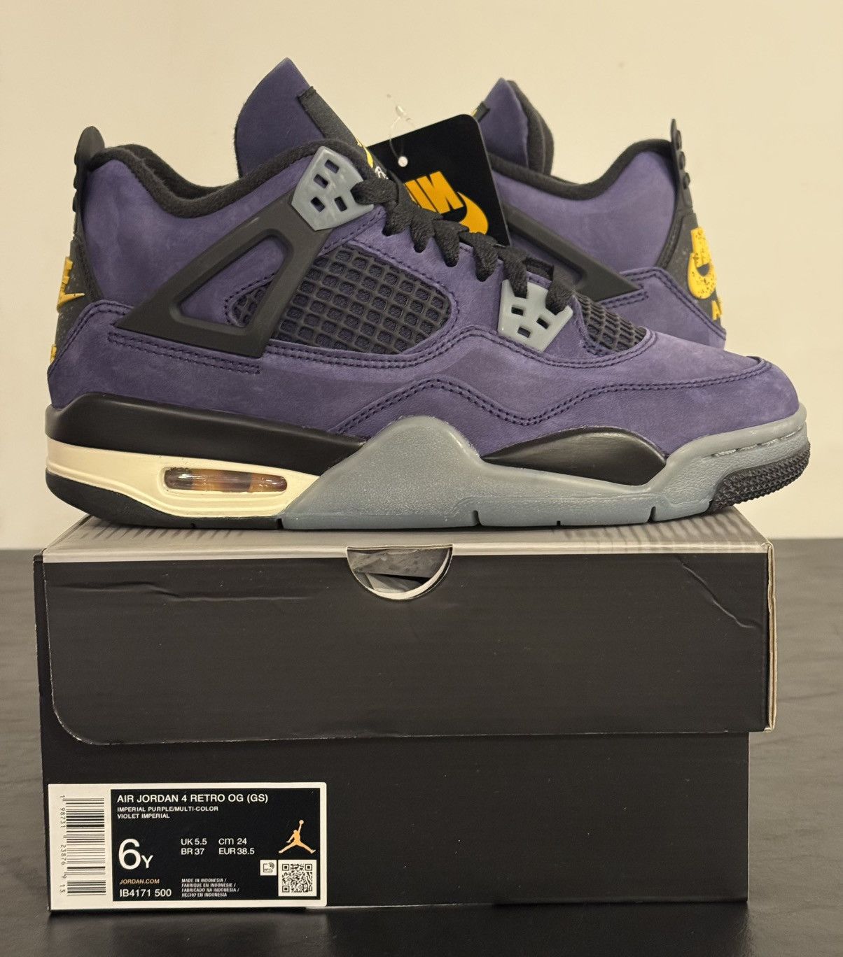 Jordan Brand Jordan 4 Lakers Size 6Y Size US 6 / EU 39 - 6 Thumbnail