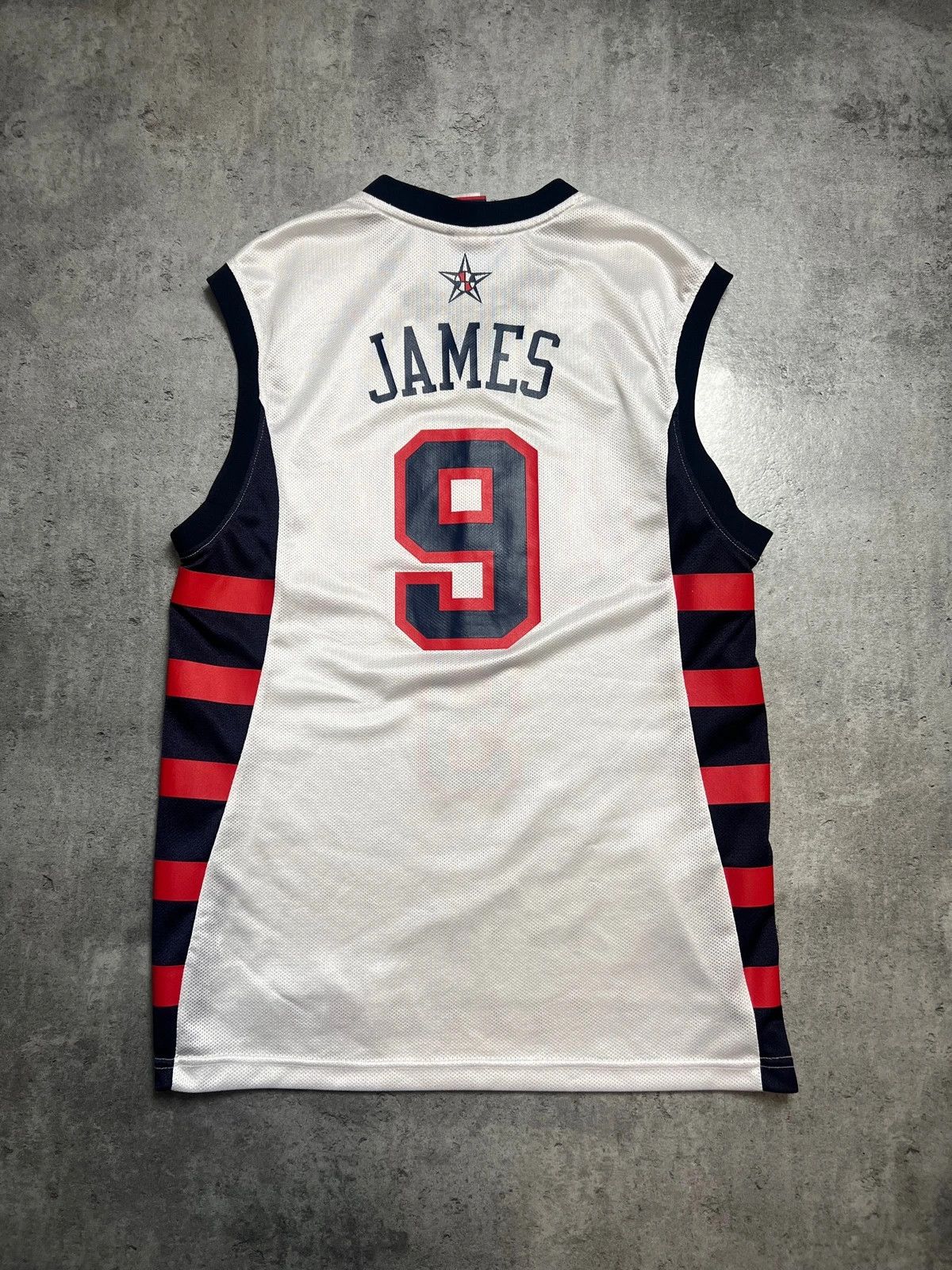 Reebok White LeBron james basketball USA reebok jersey 9 Size US S / EU 44-46 / 1 - 1 Thumbnail