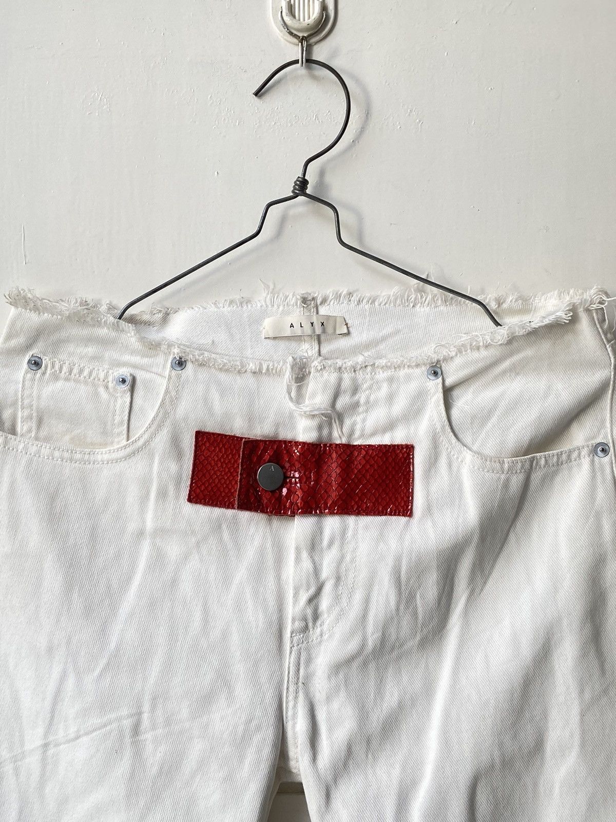 1017 ALYX 9SM ALYX White Pants Size US 29 - 14 Thumbnail
