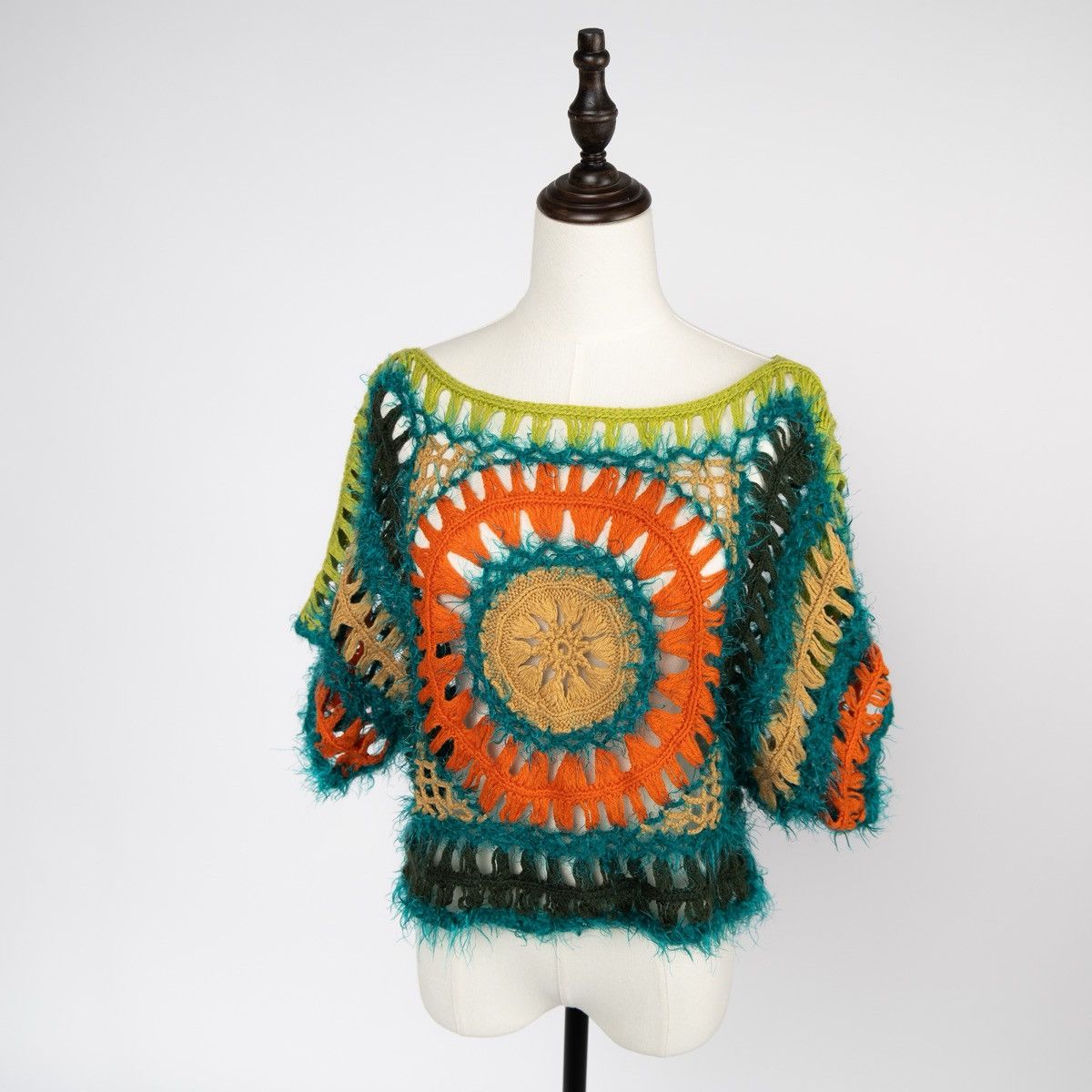 Vintage Grifflin Paris Crochet Knit Top Hippie Boho Cropped Sweater Size M / US 6-8 / IT 42-44 - 1 Thumbnail