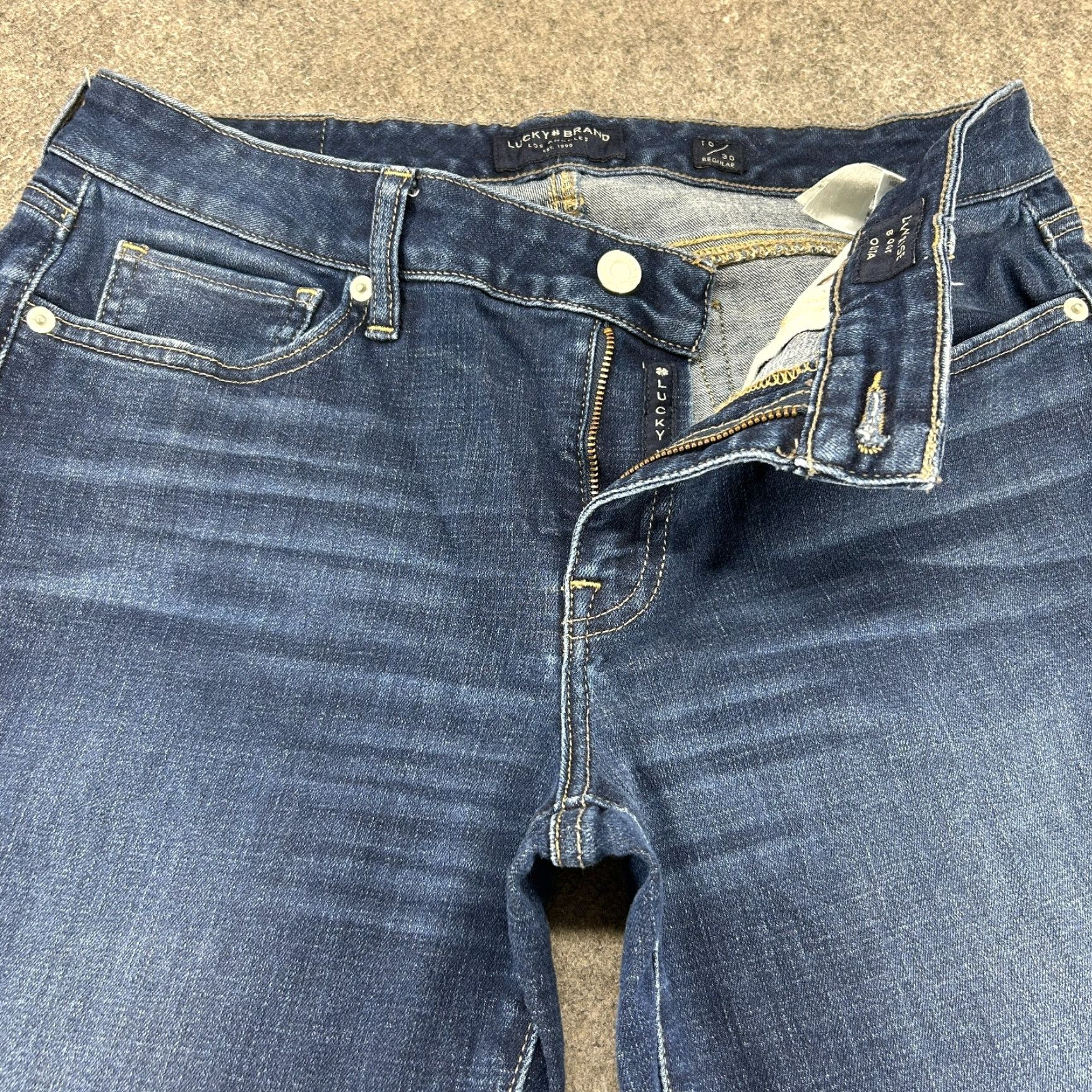 Lucky Brand VINTAGE Lucky Brand Jeans Women 10x30 Blue Bootcut Dark Wash Stretch Distressed Casual USA Womens Size 24" / US 00 / IT 34 - 2 Thumbnail