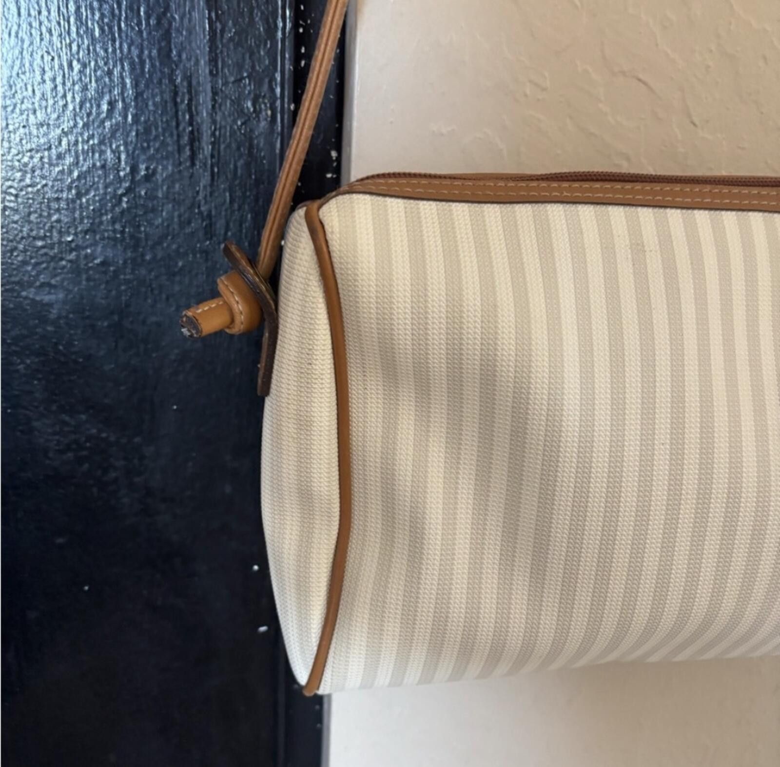 Other ( Moda Italia) Elegant White and Tan Women's Bag Size ONE SIZE - 11 Thumbnail