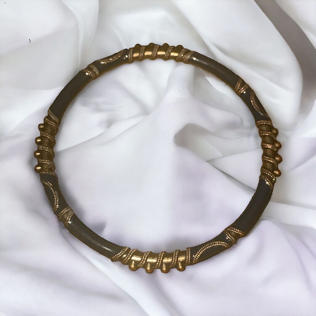 Vintage Vintage enamel brass tone rope accent thin bangle bracelet Size ONE SIZE - 1 Thumbnail