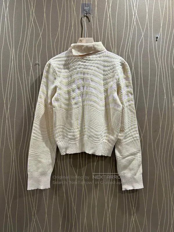 Burberry Burberry Multi-Color Women's Wool Knit Sweater. Size S / US 4 / IT 40 - 2 Thumbnail