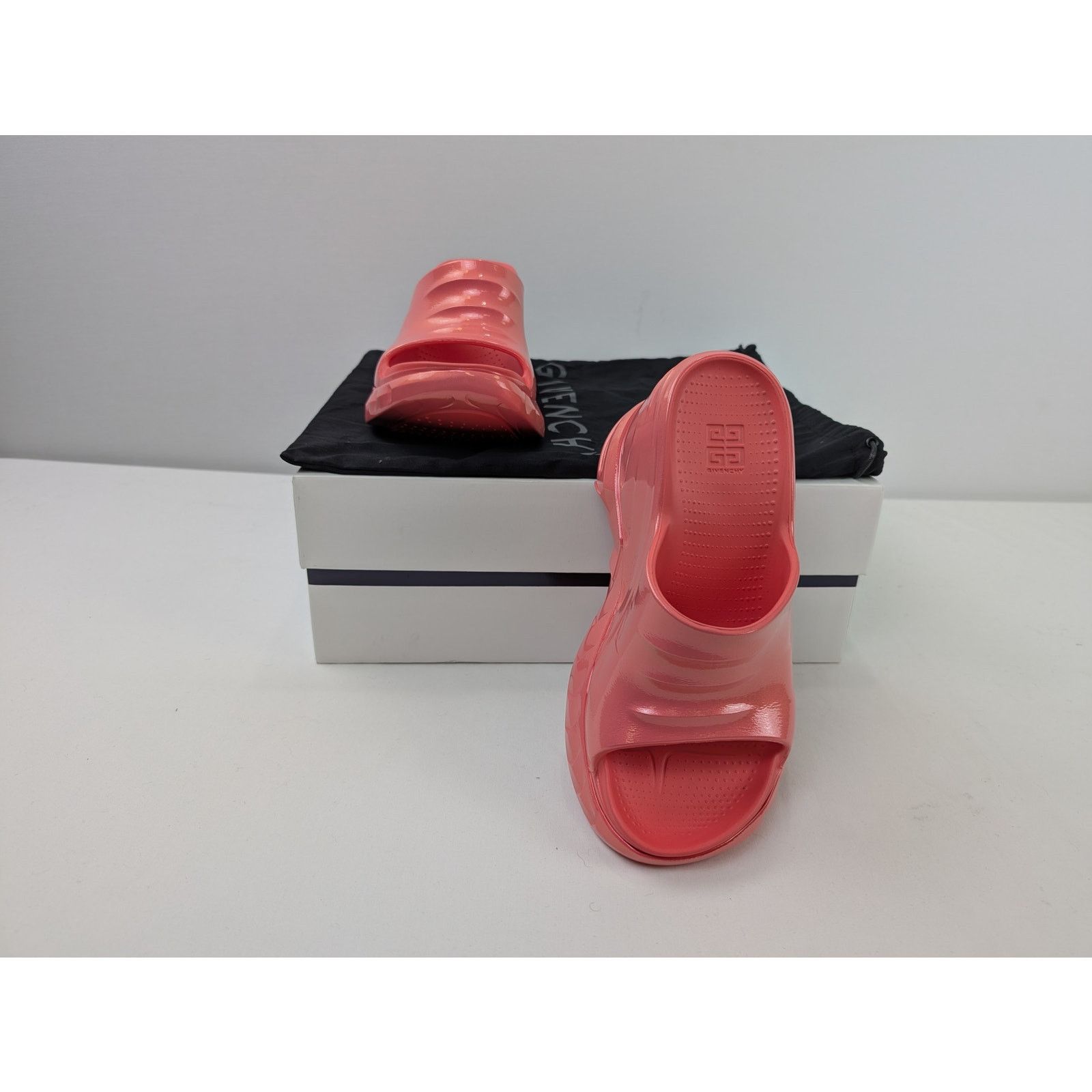 Givenchy o1rshd1 Marshmallow Sandals in Coral Size US 7 / IT 37 - 21 Thumbnail