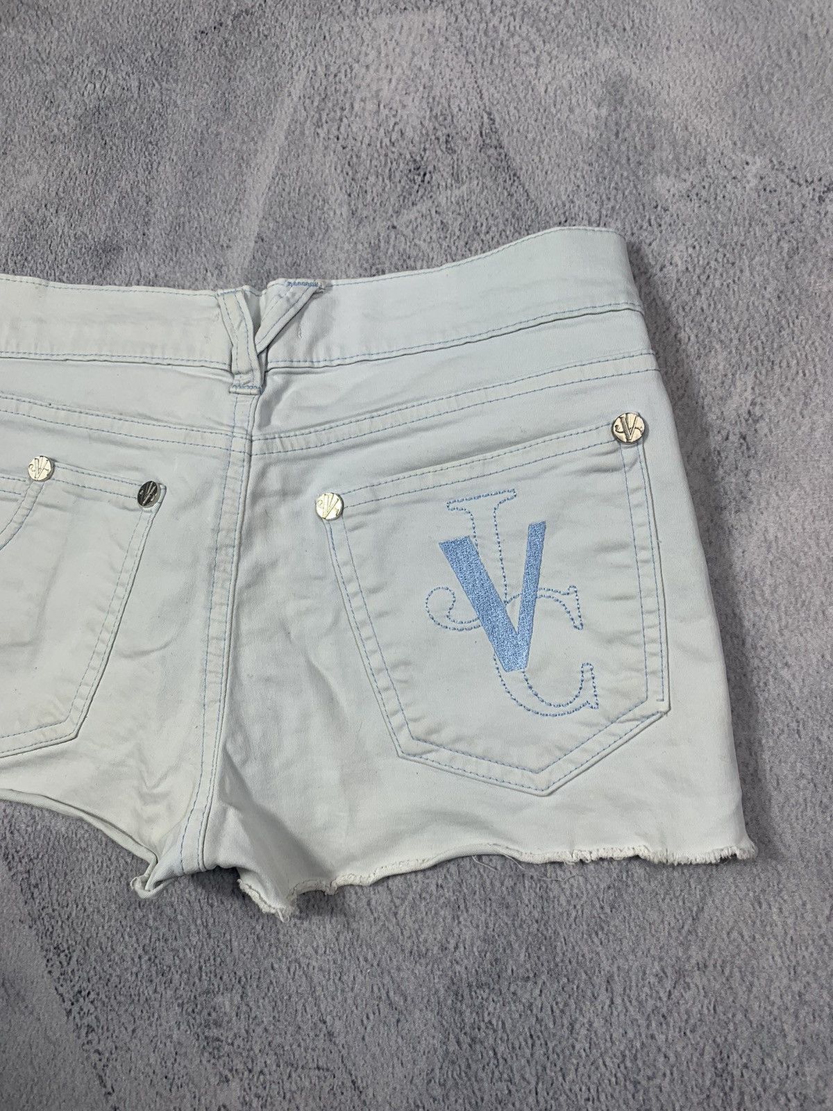 Versace × Versace Jeans Couture × Vintage Vintage Y2K Versace Jeans Couture cropped faded denim shorts Size 26" / US 2 / IT 38 - 3 Thumbnail