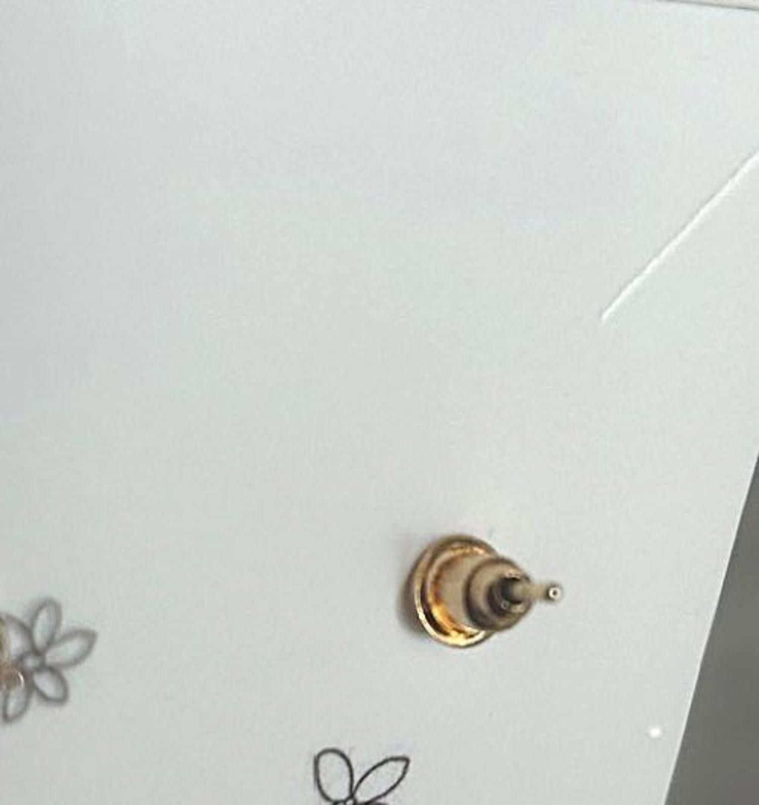 The Unbranded Brand Gold Stacked Heart Earrings 1" Dainty and Chic Size ONE SIZE - 5 Thumbnail