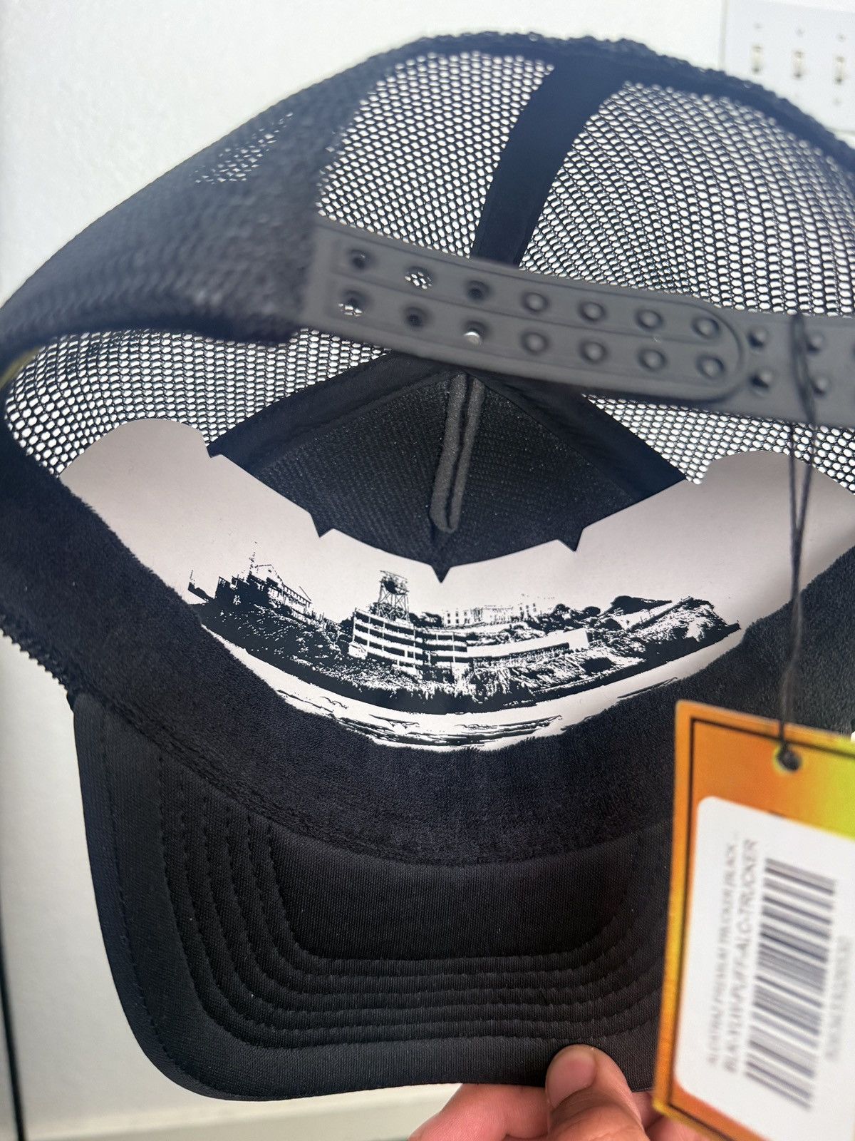Corteiz Corteiz alcatraz premium trucker hat puff print Size ONE SIZE - 4 Thumbnail