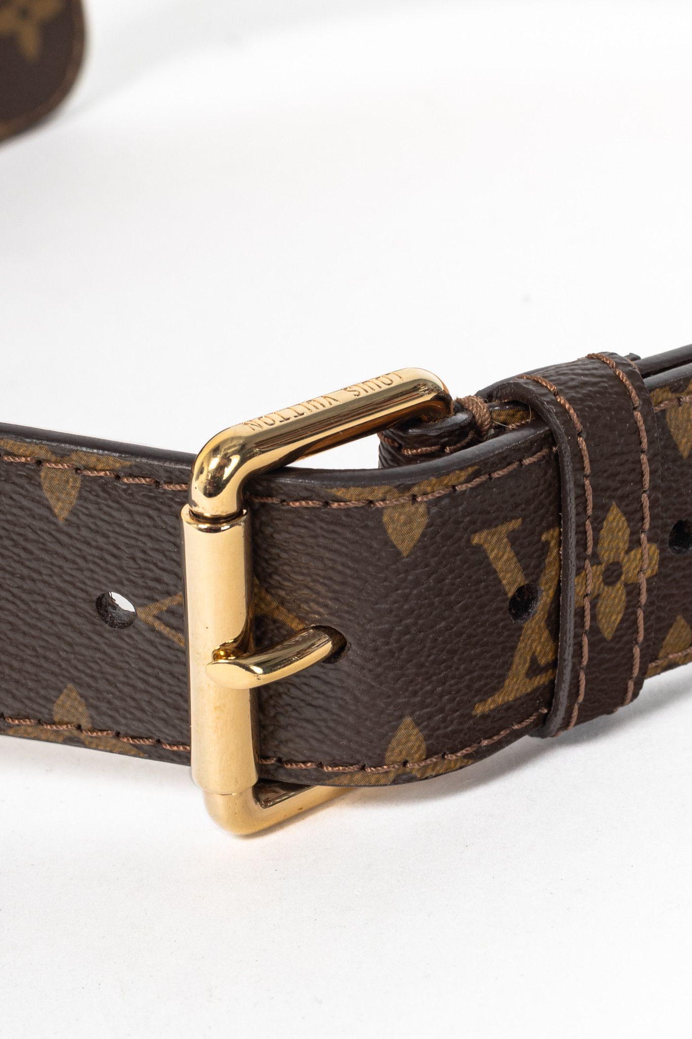 Louis Vuitton Louis Vuitton Monogram Canvas Belt Pochette Size ONE SIZE - 4 Thumbnail