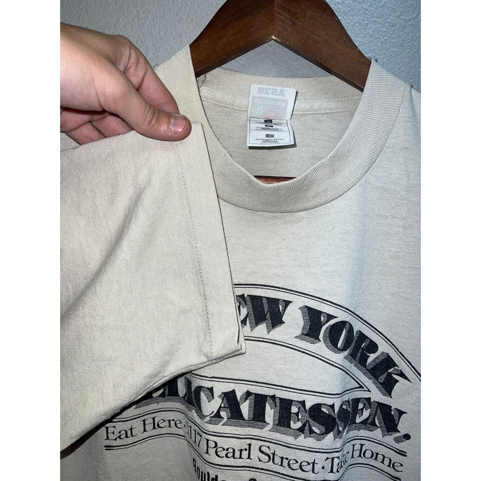 Fruit Of The Loom Vintage New York Deli Shirt The NYC Delicatessen Tee 90s L Size US L / EU 52-54 / 3 - 5 Thumbnail