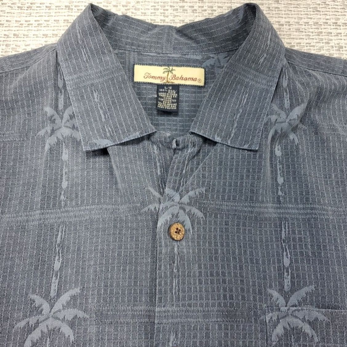 Tommy Bahama Tommy Bahama Button Up Shirt Mens L Silk Hawaiian Floral Palms Tropical Aloha Casual Button-Up Short Sleeve Beach 90s? Size US L / EU 52-54 / 3 - 5 Thumbnail