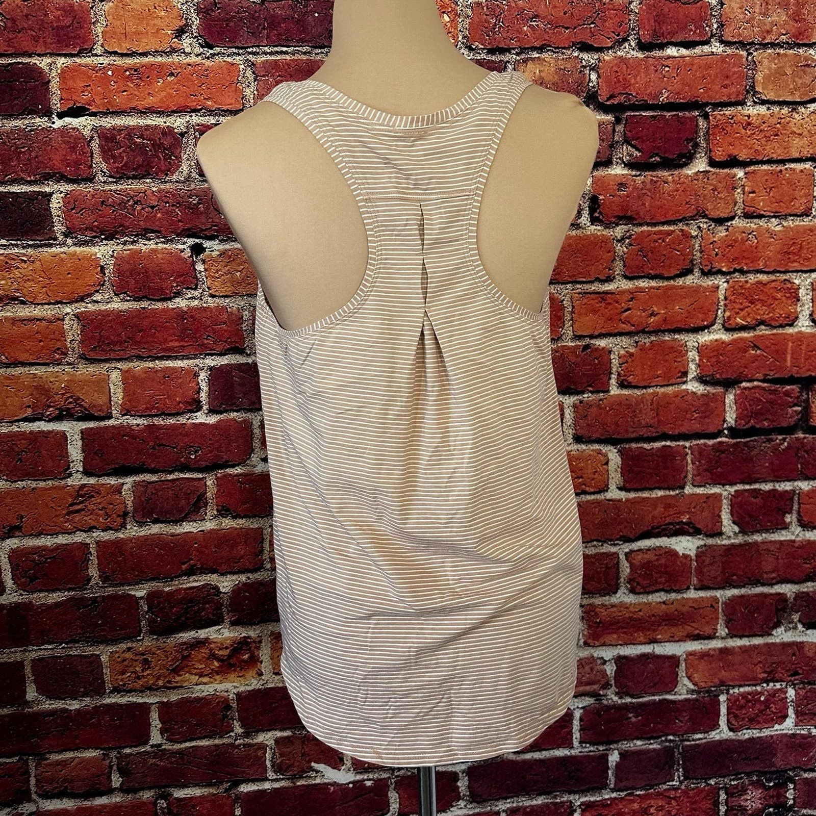 Lululemon Lululemon Tank Top size 10 Size L / US 10 / IT 46 - 6 Thumbnail