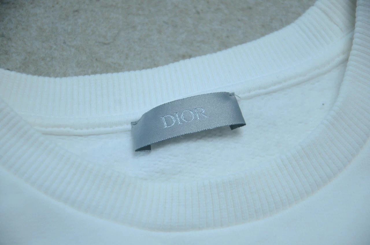 Dior Dior × Kaws Bee Embroidered White Sweatshirt M Size US M / EU 48-50 / 2 - 8 Thumbnail