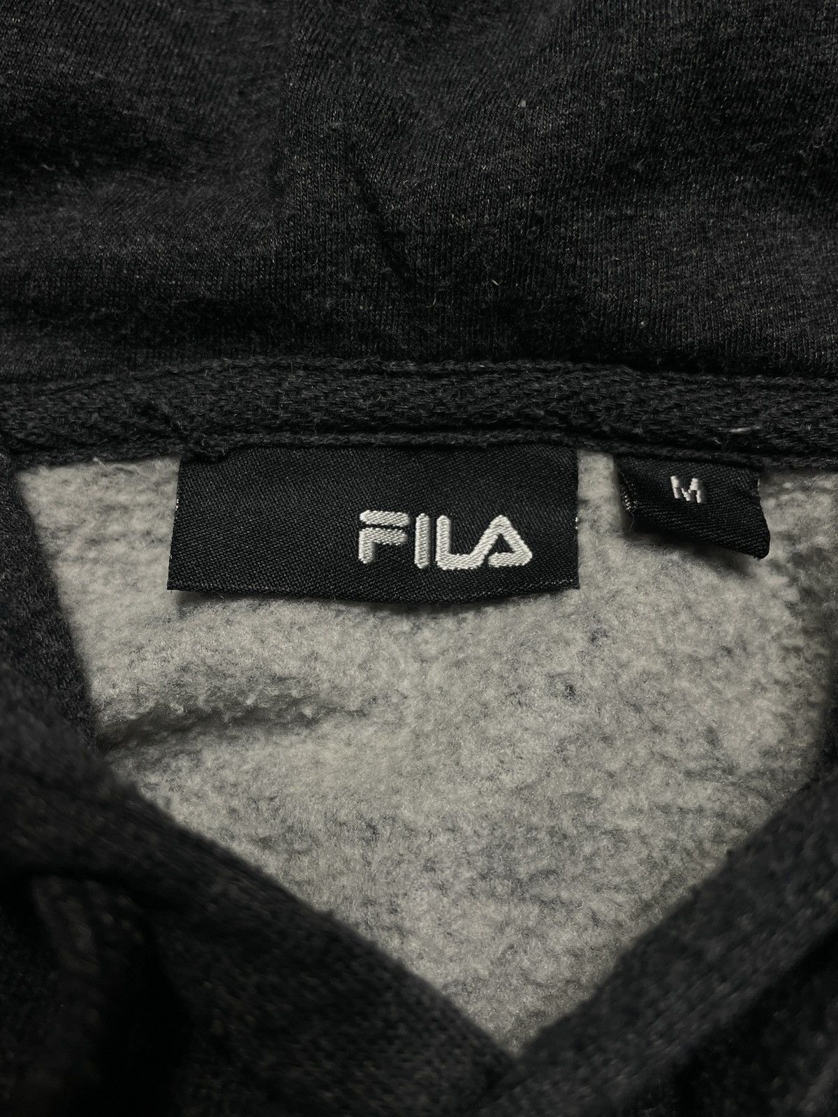 Fila 🔥Offer🔥Fila Basic Hoodie Mini Logo Streetwear Boxy Fit Size US M / EU 48-50 / 2 - 6 Thumbnail