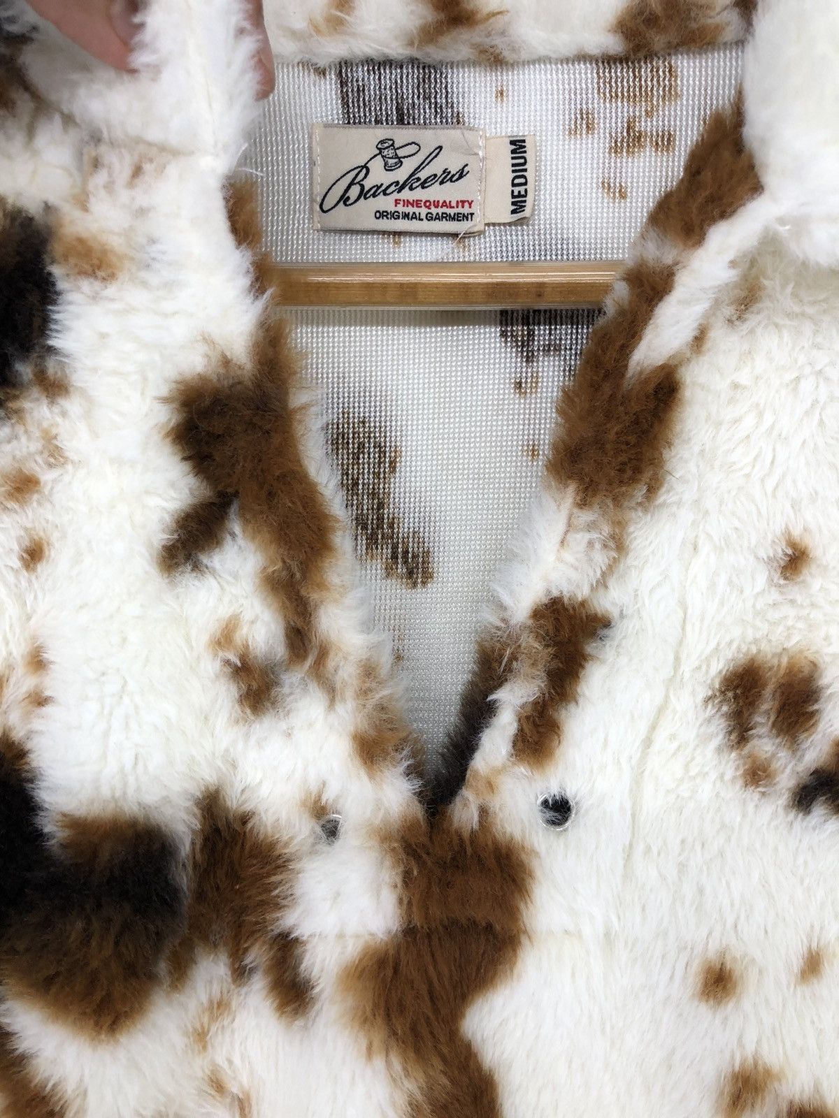 Japanese Brand Vintage Backers Cow Print Faux Fur Pullover Top Size US M / EU 48-50 / 2 - 9 Thumbnail