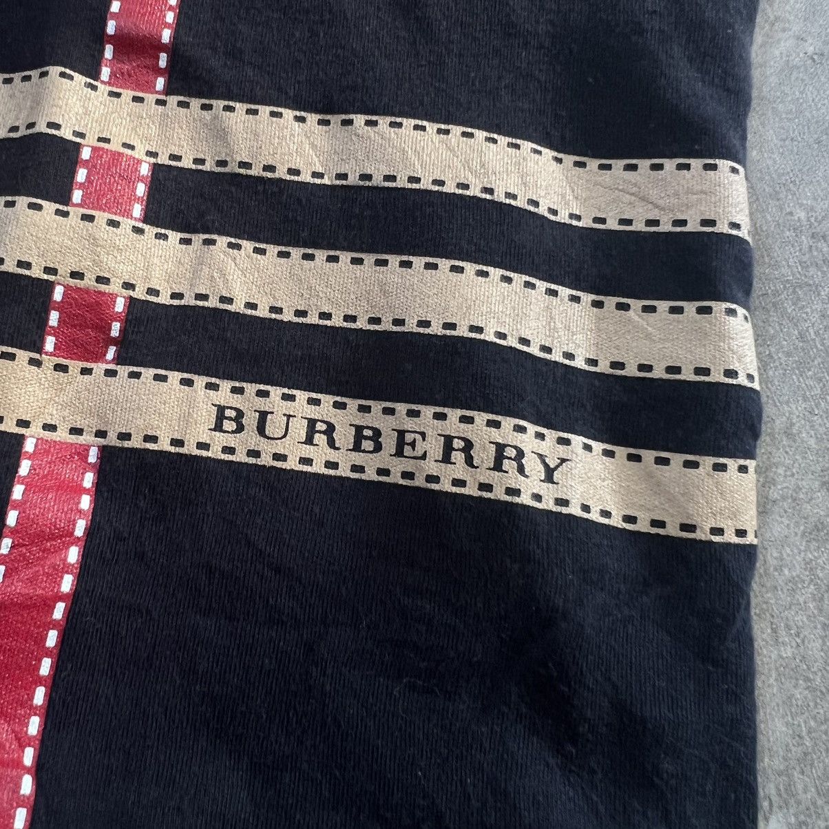 Burberry Burberry T-shirt Size S / US 4 / IT 40 - 4 Thumbnail