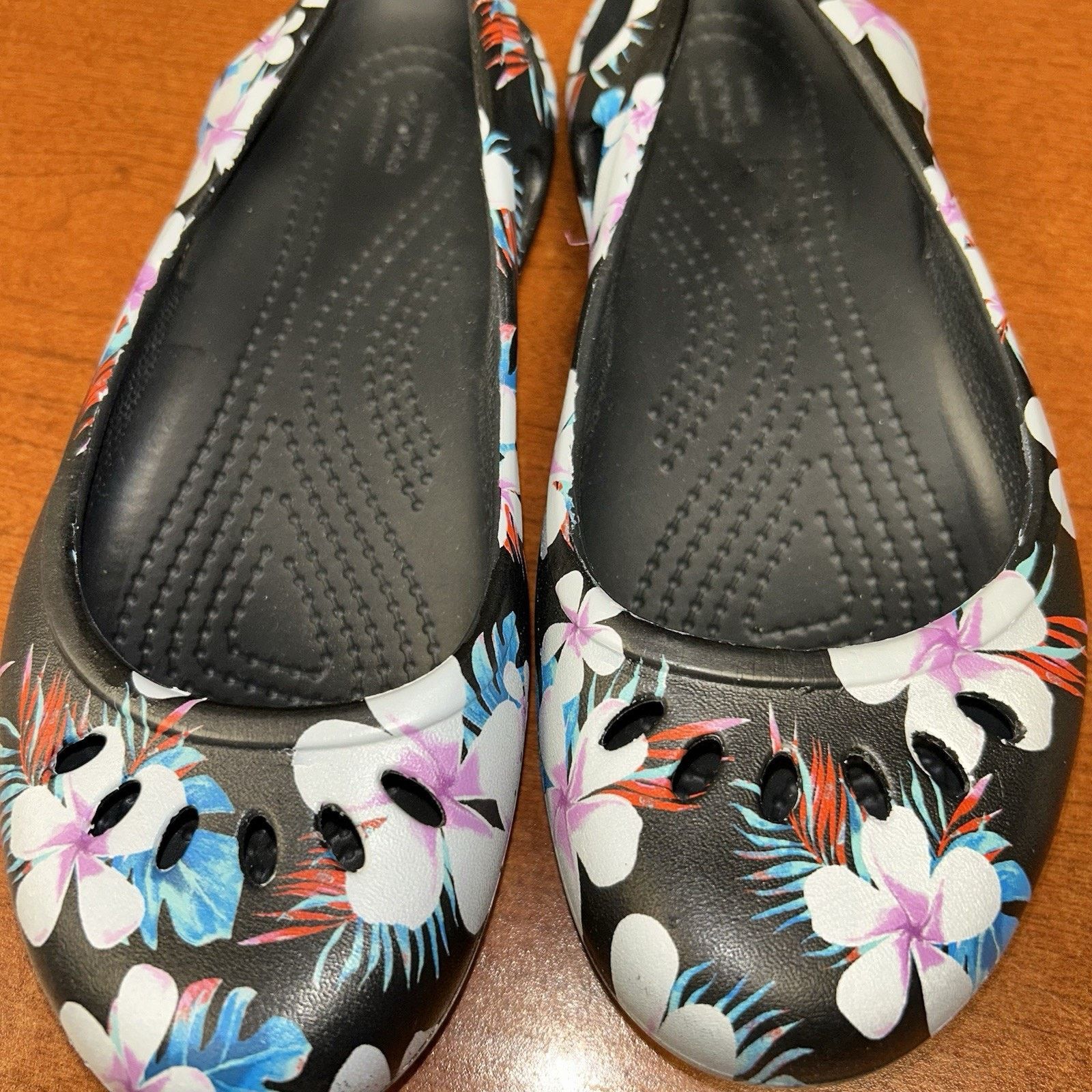 Crocs Crocs Kadee Ballet Flats Sz 5 Women's Slip On Floral Flowers Size US 5 / IT 35 - 1 Thumbnail