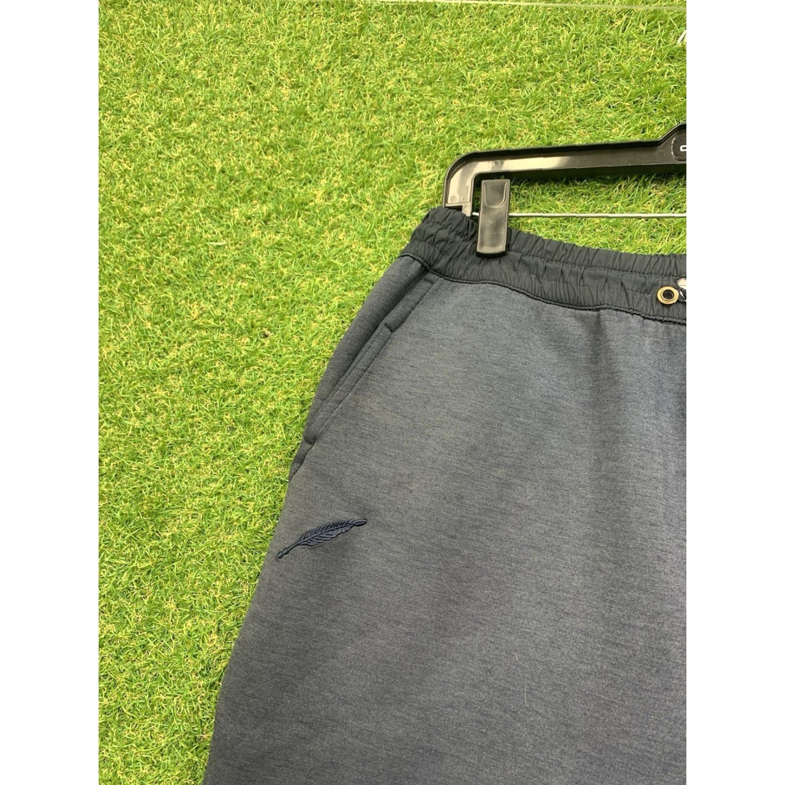 Vintage Publish Mens Sweatpants 38 Grey Workout Sweatpants Heavyweight Gym Joggers Pants 2000s Y2K Size US 38 / EU 54 - 6 Thumbnail