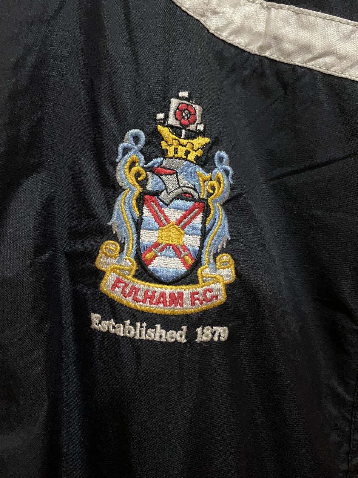 Adidas Vintage Adidas Fulham FC Windbreaker Jacket Black Nylon Size US M / EU 48-50 / 2 - 4 Thumbnail