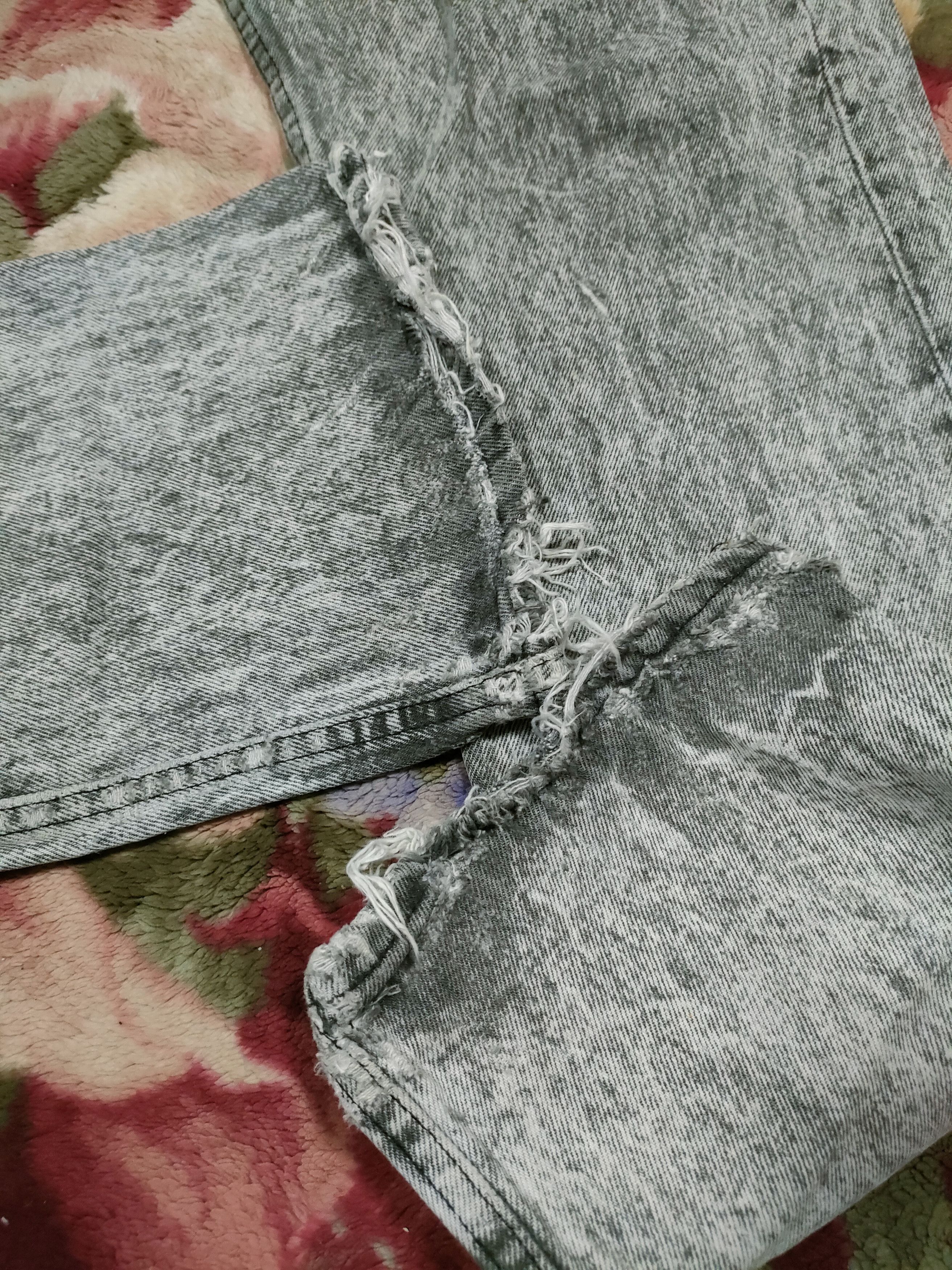 Levi's Vintage Distressed Levi's Stone Wash Size US 30 / EU 46 - 13 Thumbnail