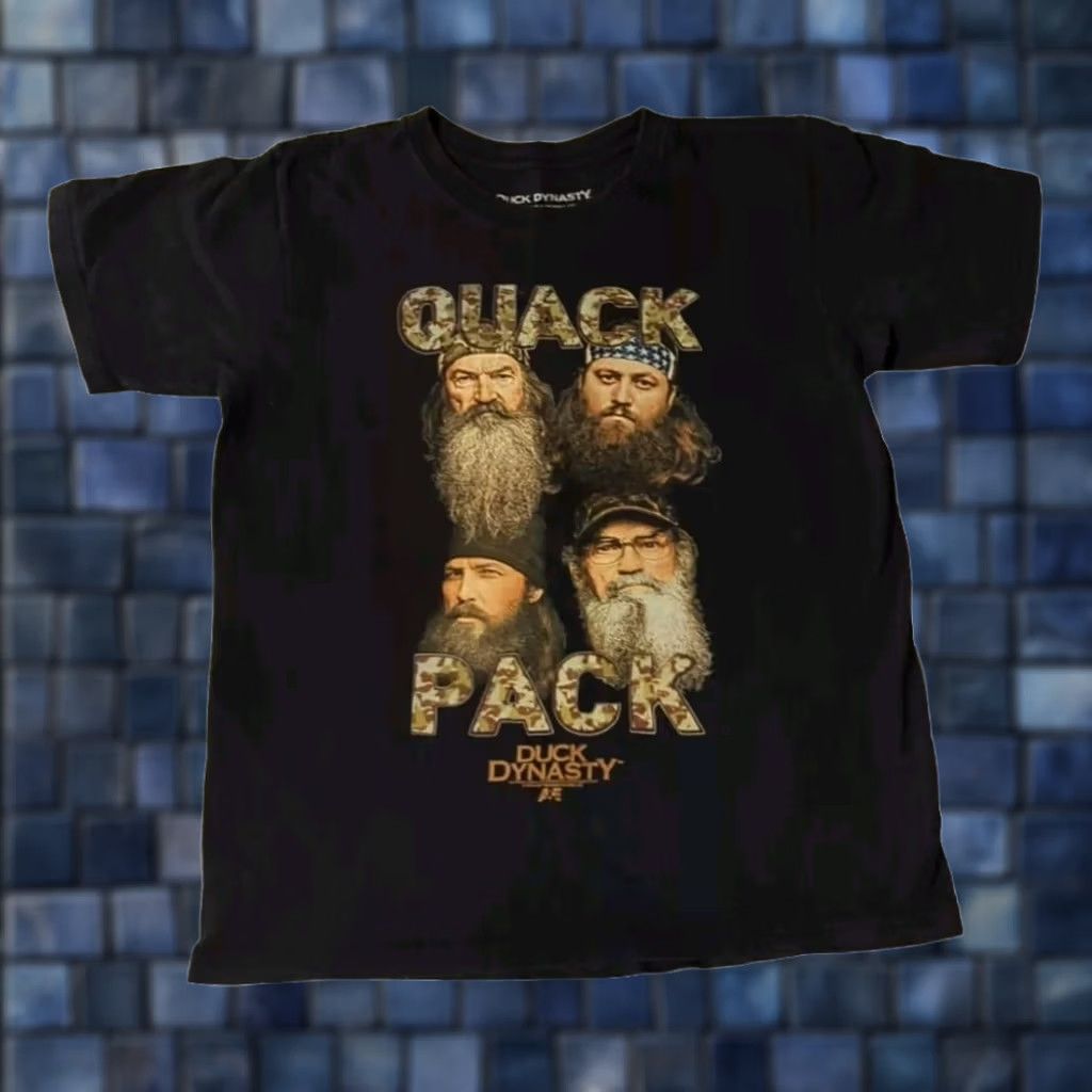 Vintage Womens Duck Dynasty Shirt - S Size Black Graphic Tee Size S / US 4 / IT 40 - 1 Thumbnail
